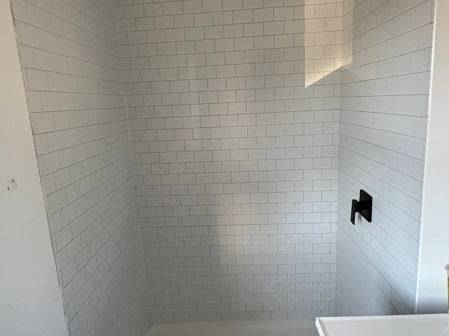 3 bed, 1.5 bath, 1200 sqft, $1,400 — Photo 2
