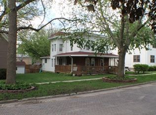 907 7th St, Corning, IA 50841