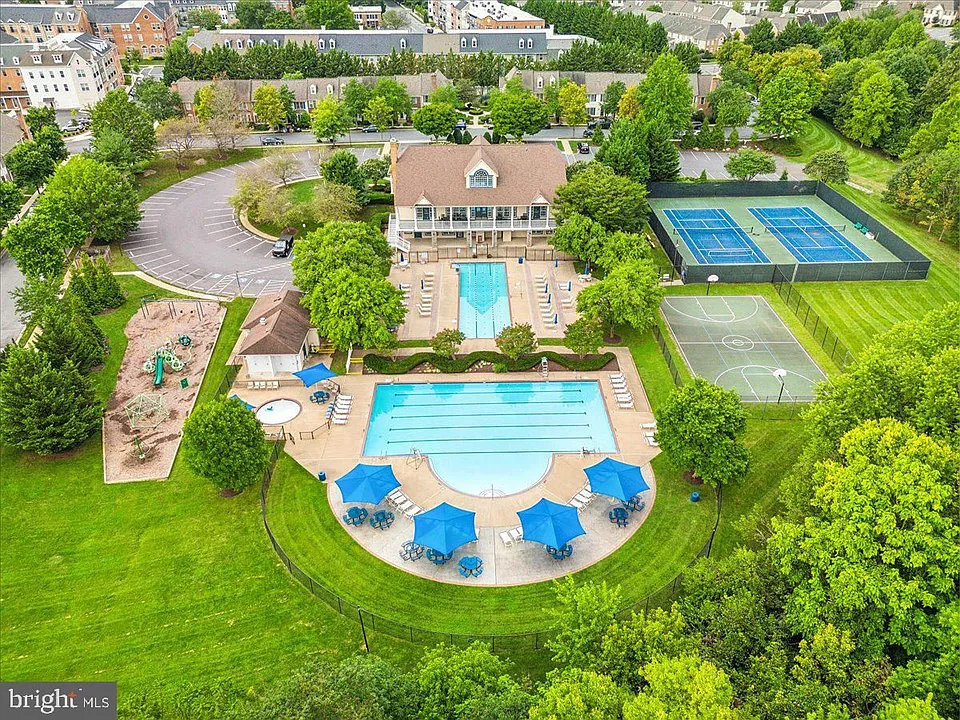 2442 Rippling Brook Rd