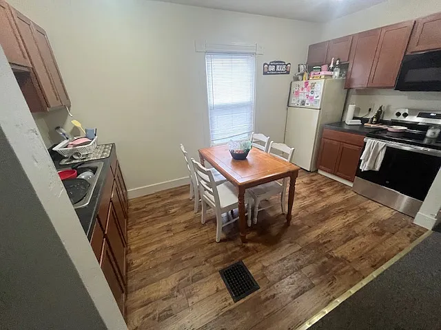 712 W Lincoln Ave — Photo 13