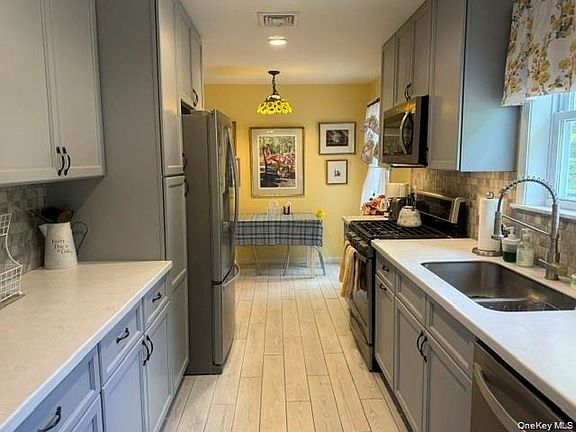 4th image of 517 Crescent Avenue