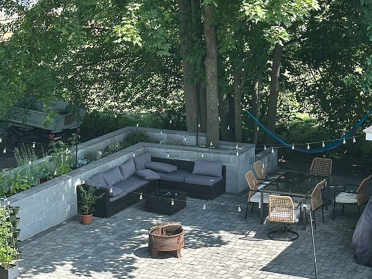 Genoa Ave — Photo 8