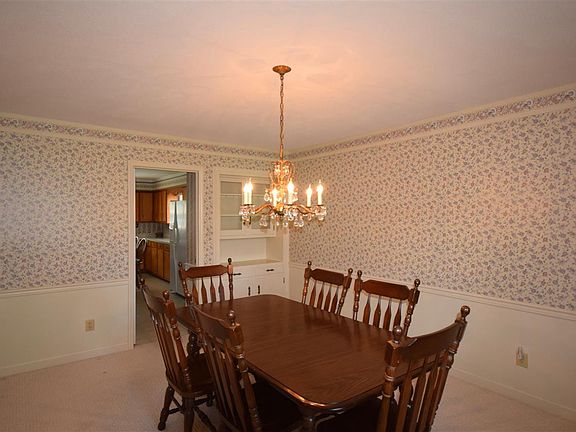 5th image of 1260 Lawndale Dr