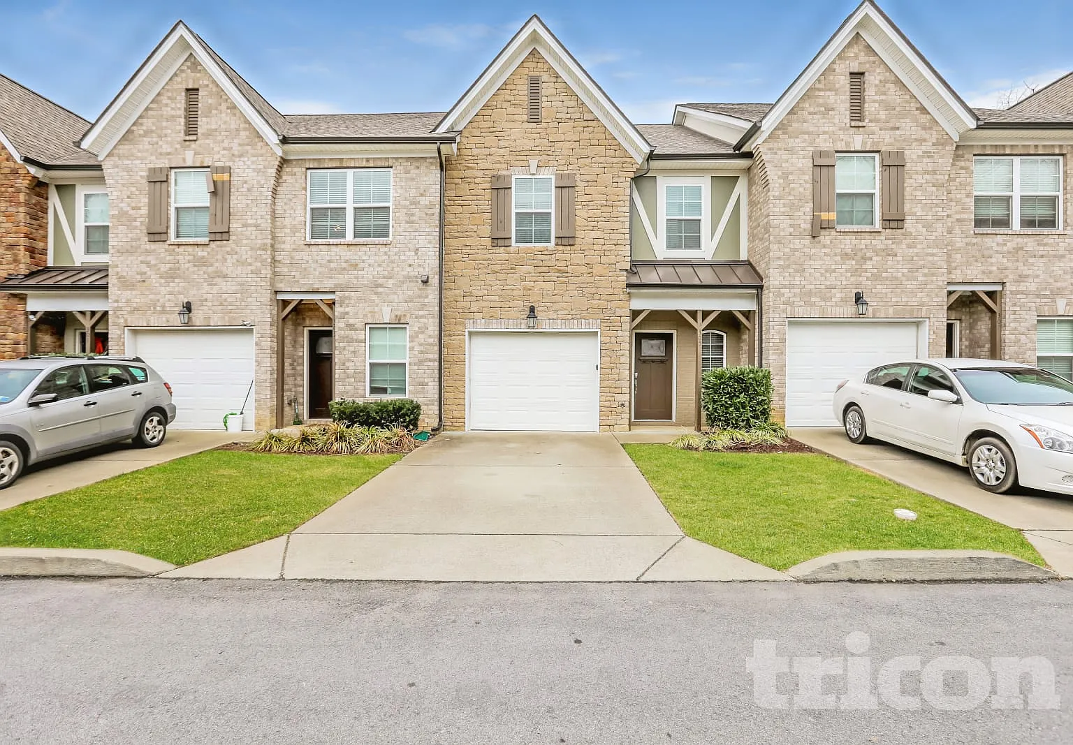 305 Woodfern Court Mount Juliet TN — Photo 1