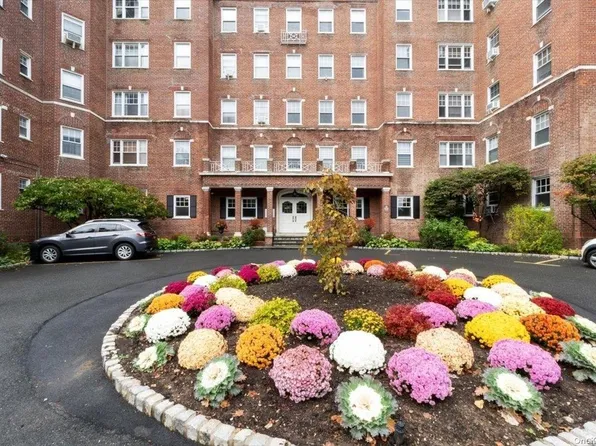 50 N Broadway #2B, White Plains, NY 10603