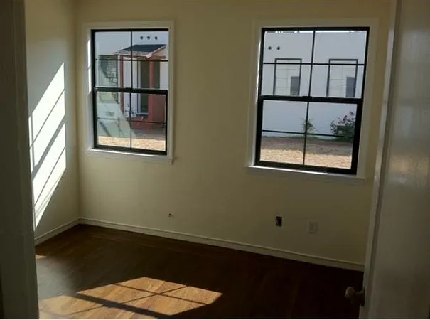 1436 Russell St — Photo 6