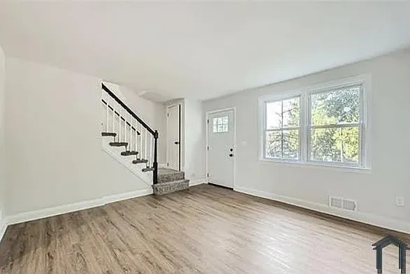 4 bed, $3,000 — Photo 3