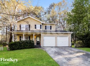 1872 Red Rose Ln, Loganville, GA 30052