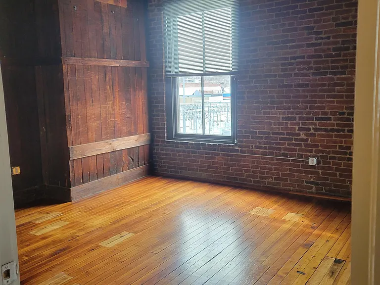 116 N 5th St #309 — Photo 5