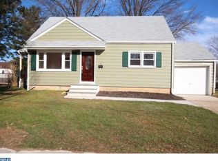 6 Village Ct, Hamilton, NJ 08690