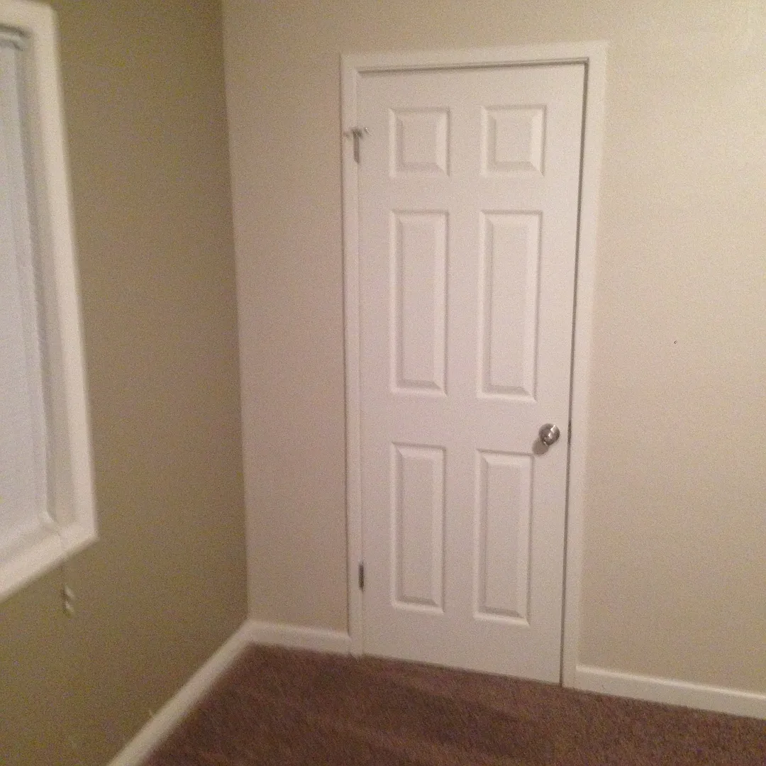 Nice 3 bed 2 bath 1 car garage home for rent $2350 — Photo 4