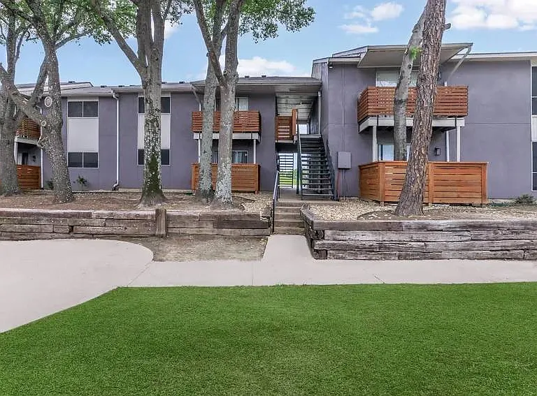 6011 Frontage Rd #30 — Photo 1