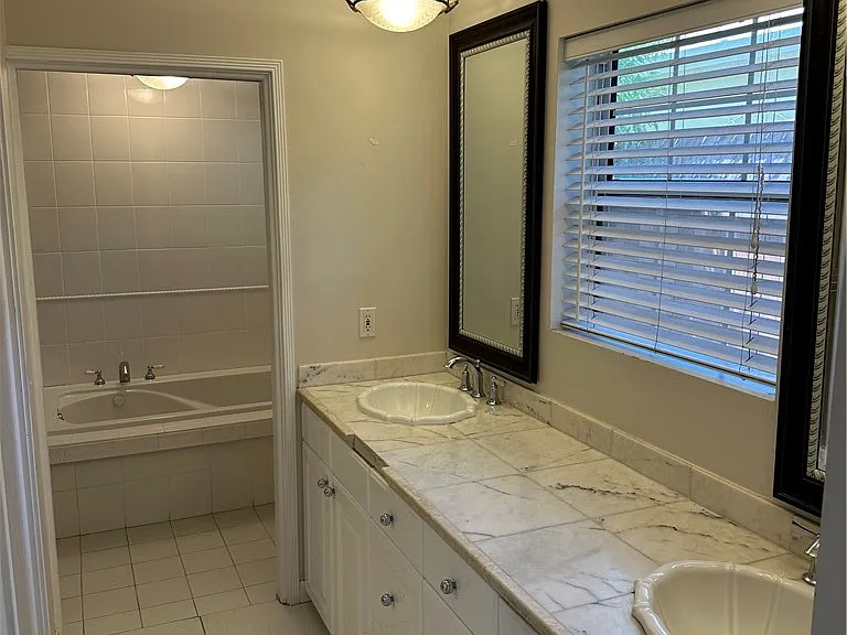435 Talbert St — Photo 25