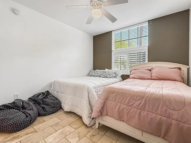 1900 Van Buren St #118B — Photo 20