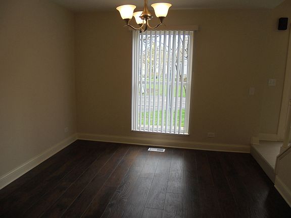 4th image of 850 N Shady Oaks Dr
