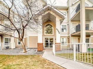 6800 Hunterview Dr NW #116, Calgary, AB T2K6K5