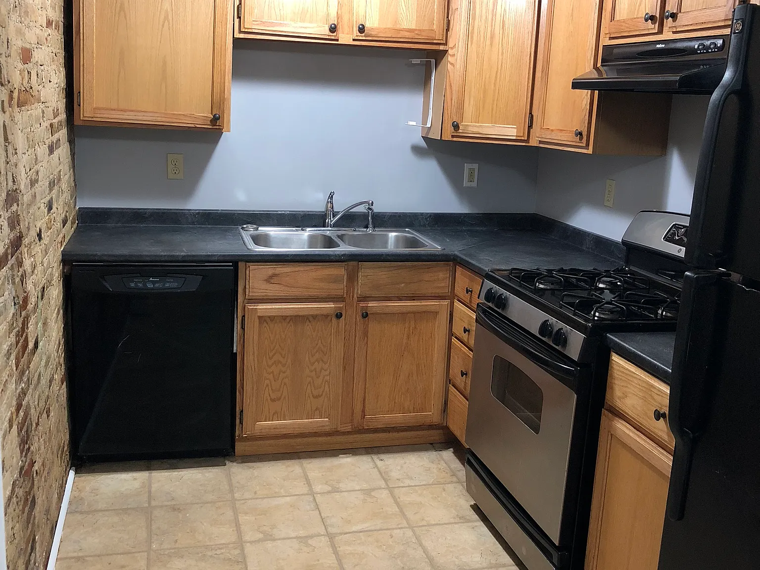 223 Pearl Street - 4 — Photo 2