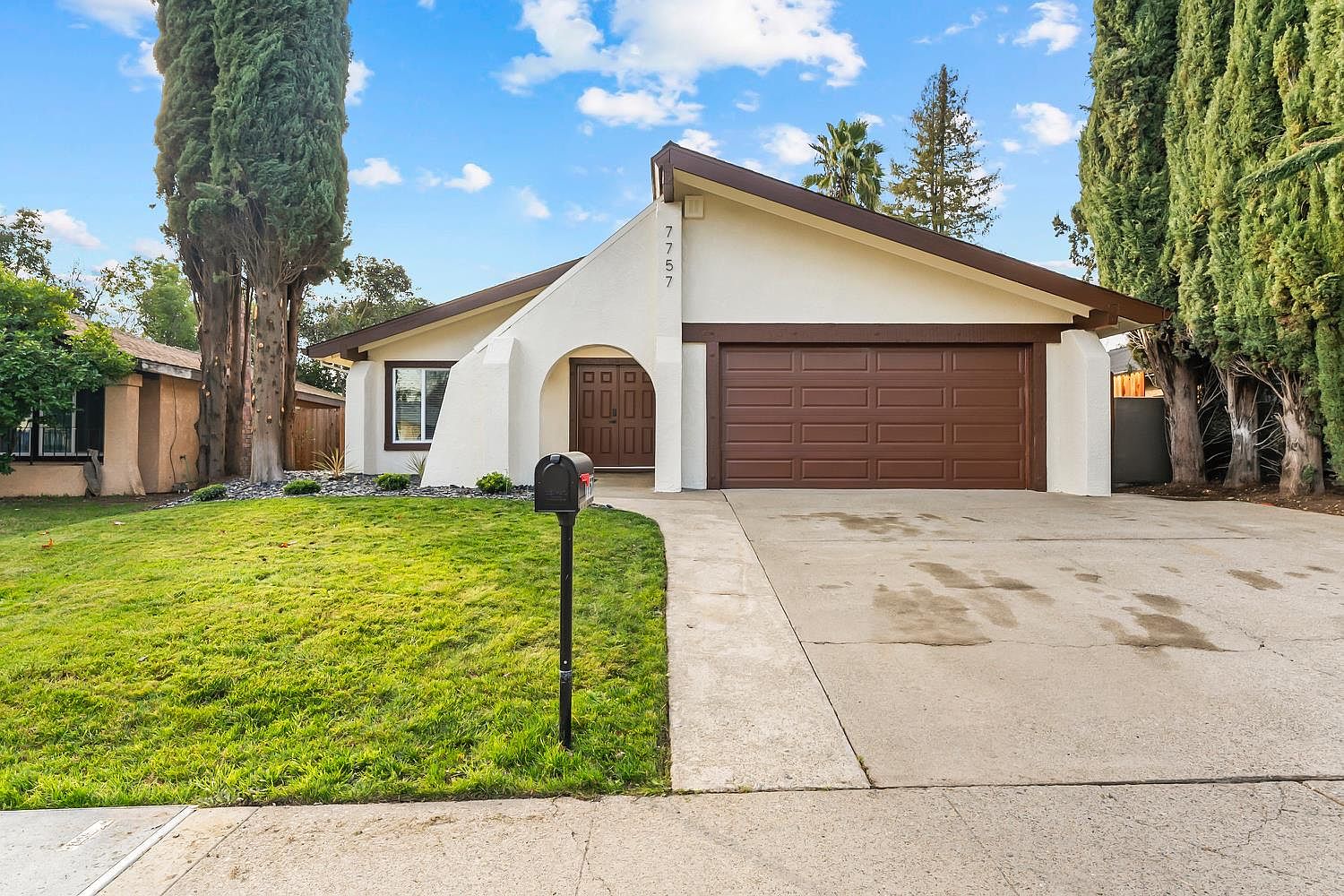 デジタルタウン 7757 Wooddale Way, Citrus Heights, CA 95610 | Zillow