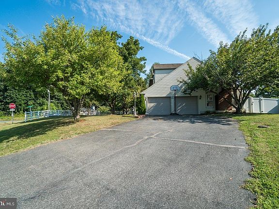 5th image of 6925 Lakeland Way