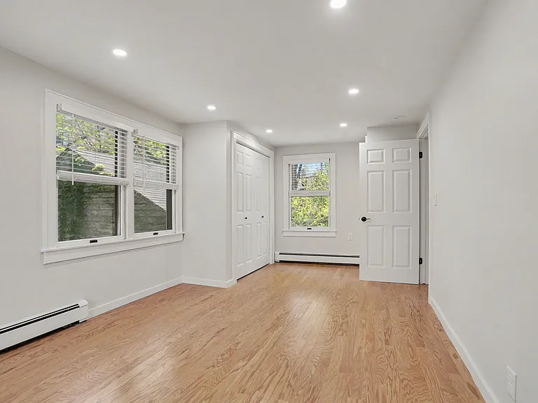 1/2 Oakwood Ave — Photo 22
