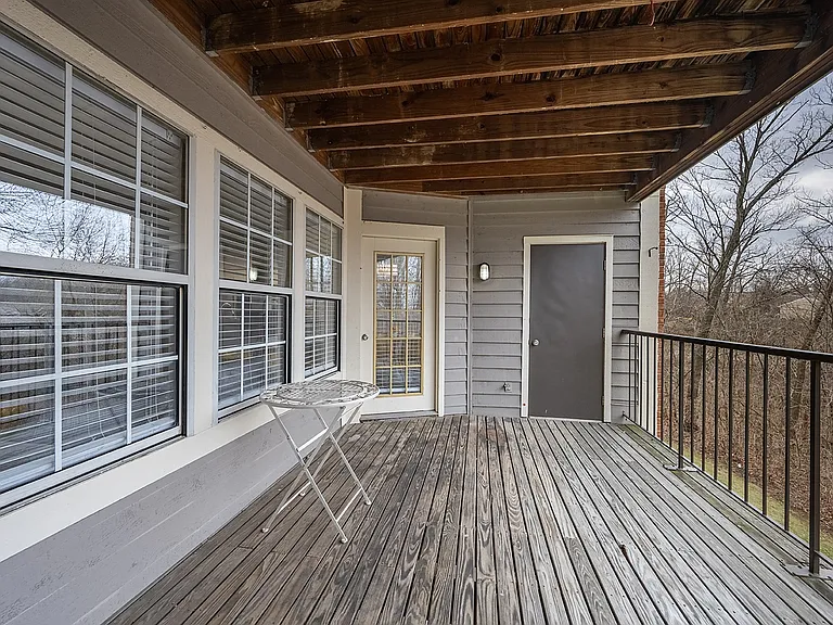 Indian Lookout Apartments — Photo 113
