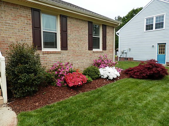 3rd image of 637 Corapeake Dr