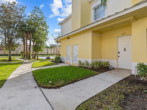 2nd image of 10360 SW Stephanie Way #6201