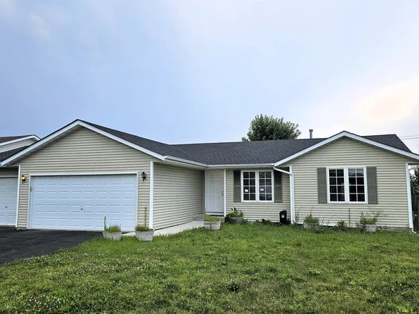 7254 Salzbrenner Ln, Machesney Park, IL 61115