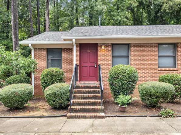 106 New Cooper Sq #C1, Chapel Hill, NC 27517