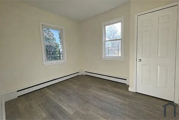 186 Corson Ave #1 — Photo 5