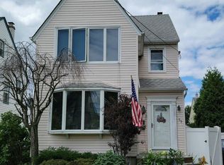 53 Liggett Rd, Valley Stream, NY 11581