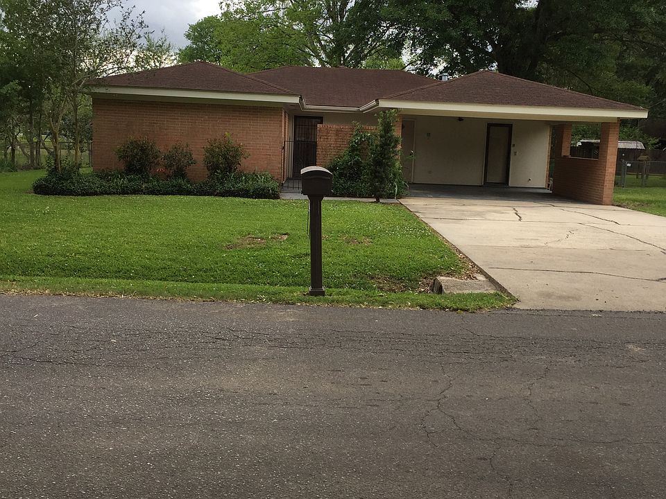 1st image of 211 Mimosa Pl