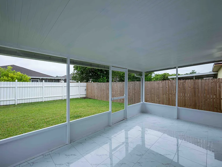 6920 Playpark Trl — Photo 13