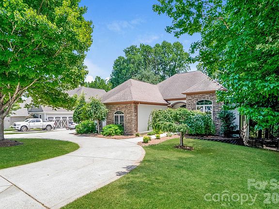4th image of 2360 Smith Harbour Dr