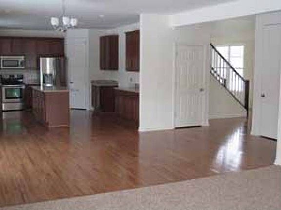 4th image of 26162 Cornell Dr