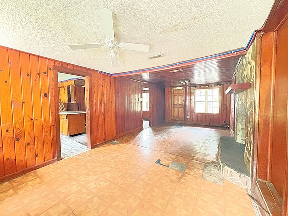 5th image of 302 E Lovett St