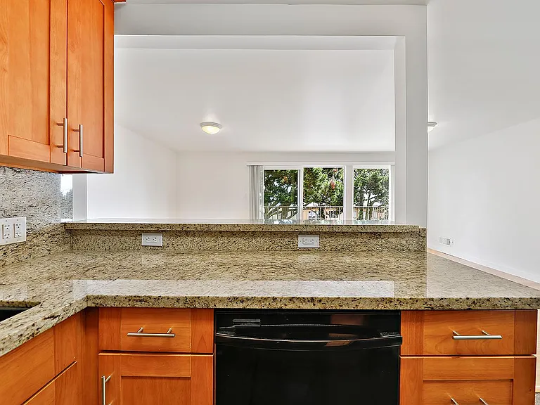 80 Crestline Dr #3 — Photo 6