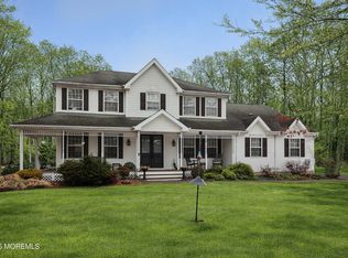 9 Amanda Lane, Howell, NJ 07731