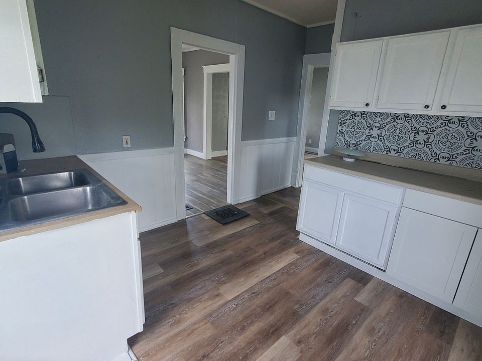 1st image of 233 Idaho Ave