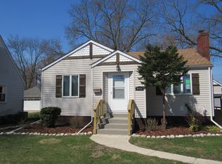 8956 Hudson Ct, Munster, IN 46321