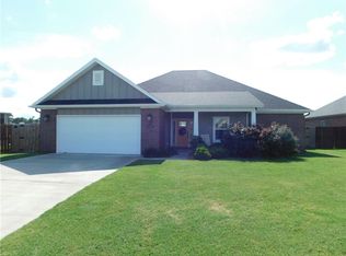 4262 Cornwall St, Springdale, AR 72762