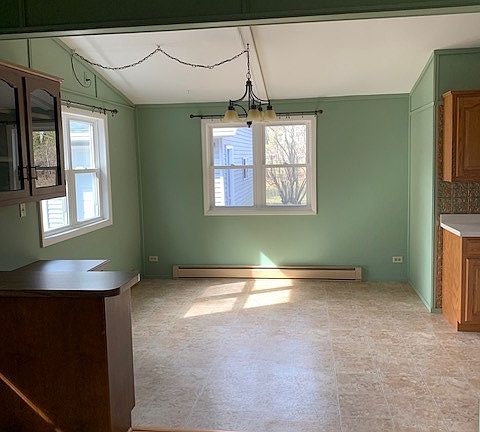 4th image of 423 N 12th Ave