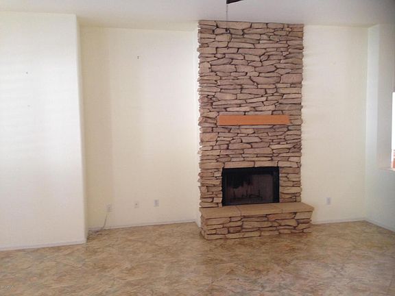 3rd image of 13552 W Ironwood St