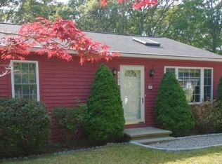307 Strawberry Hill Rd, Centerville, MA 02632