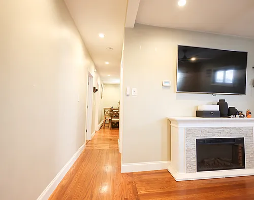 43-45 Belnel Rd #2 Photo 1