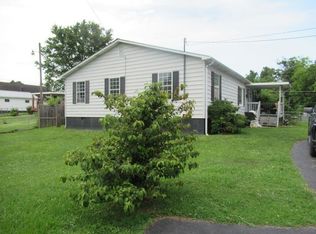 202 Edgewood Dr, Beckley, WV 25801