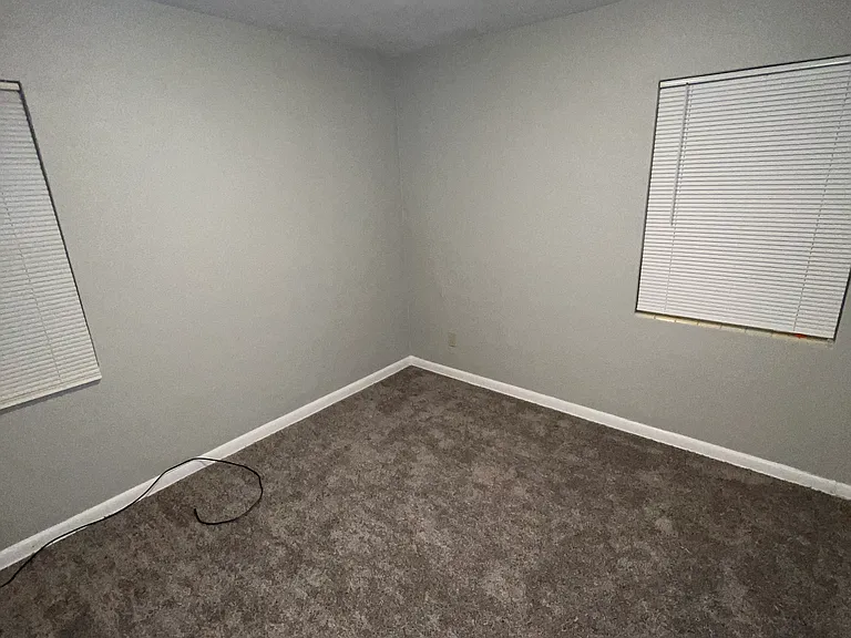 810 S Madison Dr — Photo 15