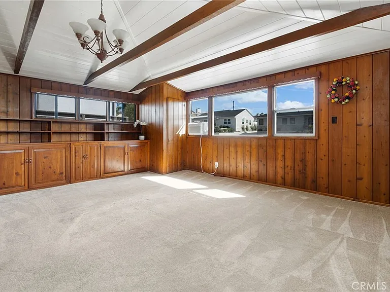 1027 S Malgren Ave — Photo 12