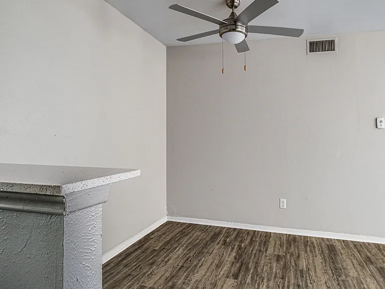 Barrett Apartment Homes — Photo 42