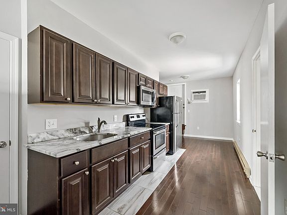4th image of 626 Pierce St Unit 2